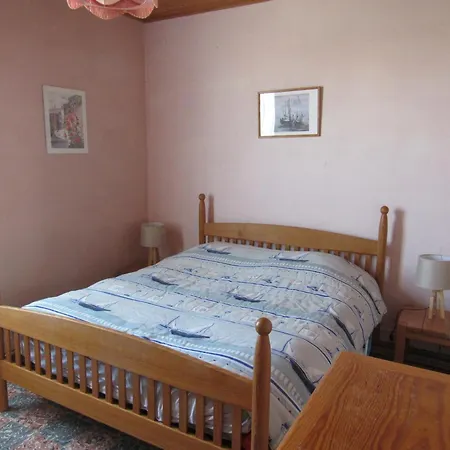 Hébergement de vacances Maison Avec Jardin, Proche Plage, - Fr-1-194-331 *