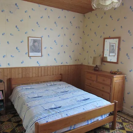 Hébergement de vacances Maison Avec Jardin, Proche Plage, - Fr-1-194-331