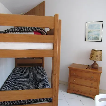 Hébergement de vacances Maison Avec Jardin, Proche Plage, - Fr-1-194-331