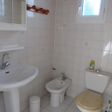 Hébergement de vacances Maison Avec Jardin, Proche Plage, - Fr-1-194-331 La Faute-sur-Mer