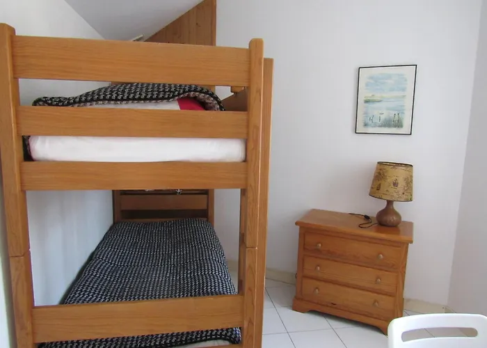 Hébergement de vacances Maison Avec Jardin, Proche Plage, - Fr-1-194-331