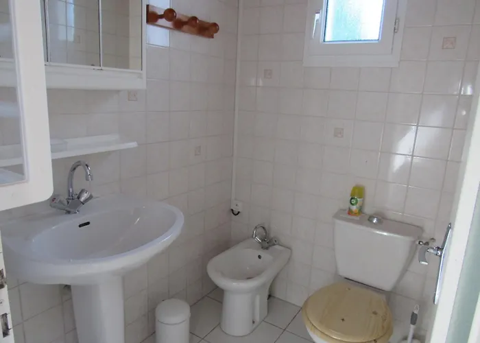 Hébergement de vacances Maison Avec Jardin, Proche Plage, - Fr-1-194-331 La Faute-sur-Mer